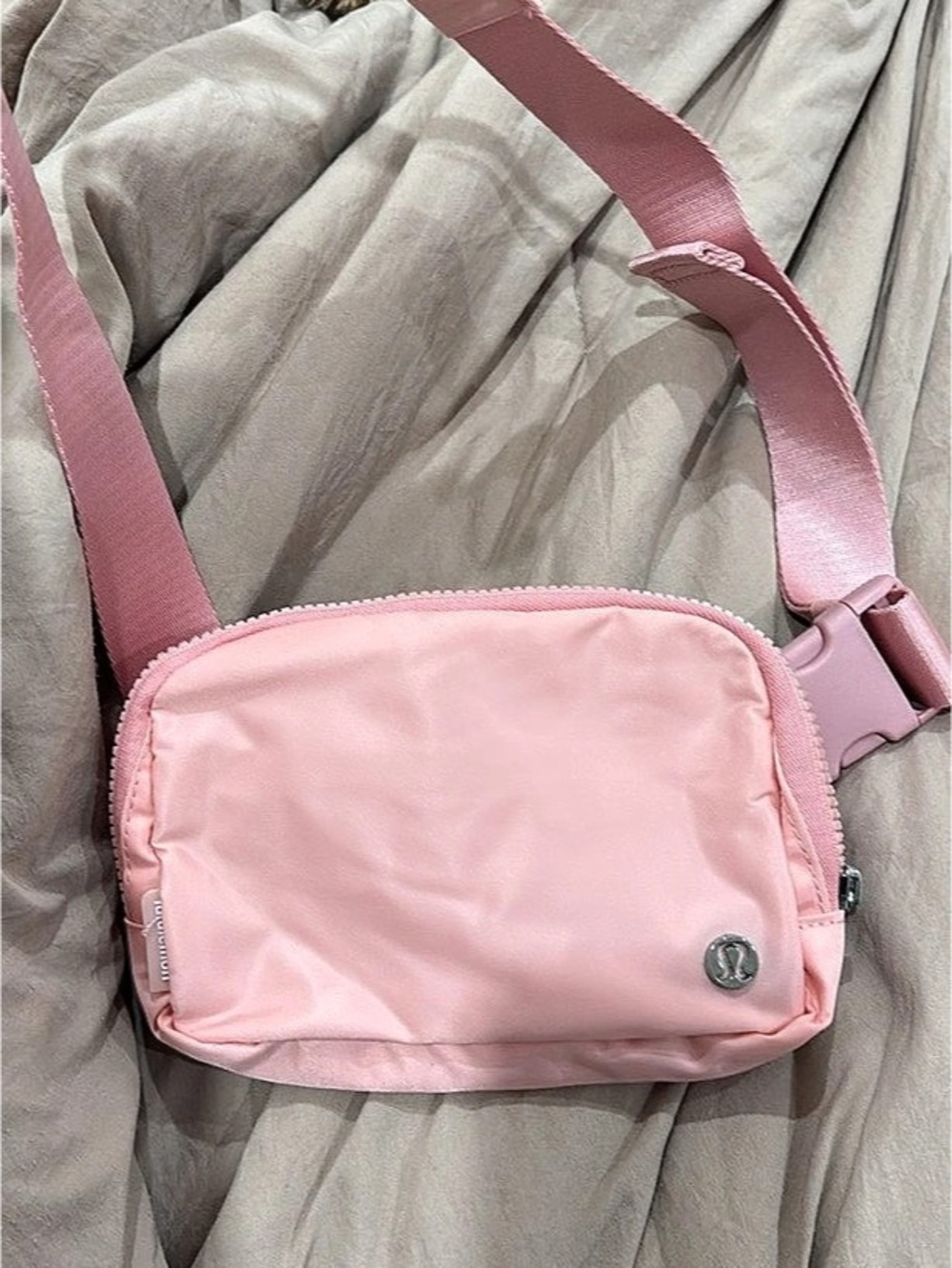 Lululemon Everywhere Belt Bag 1L Pink Crossbody Bag